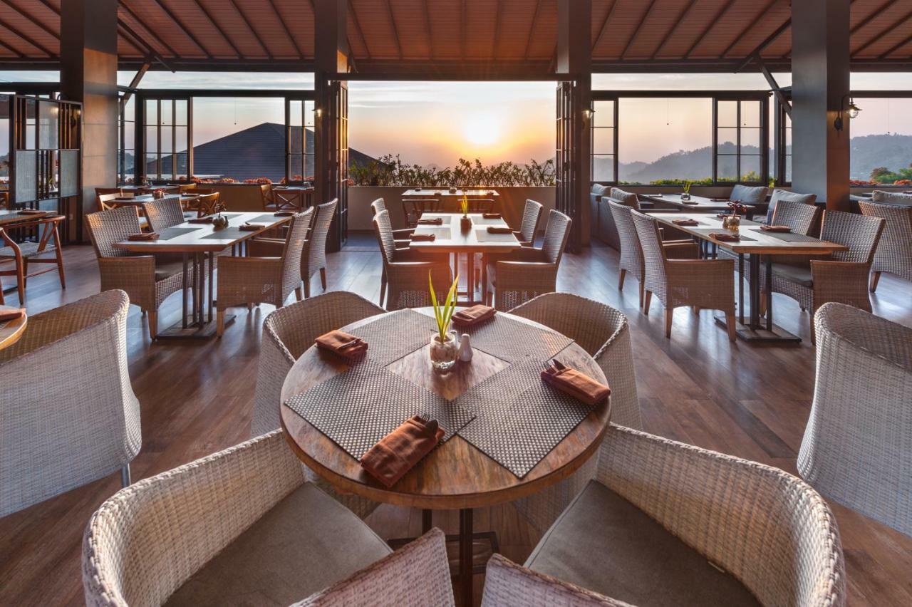 Nava Hotel Tawangmangu Kültér fotó