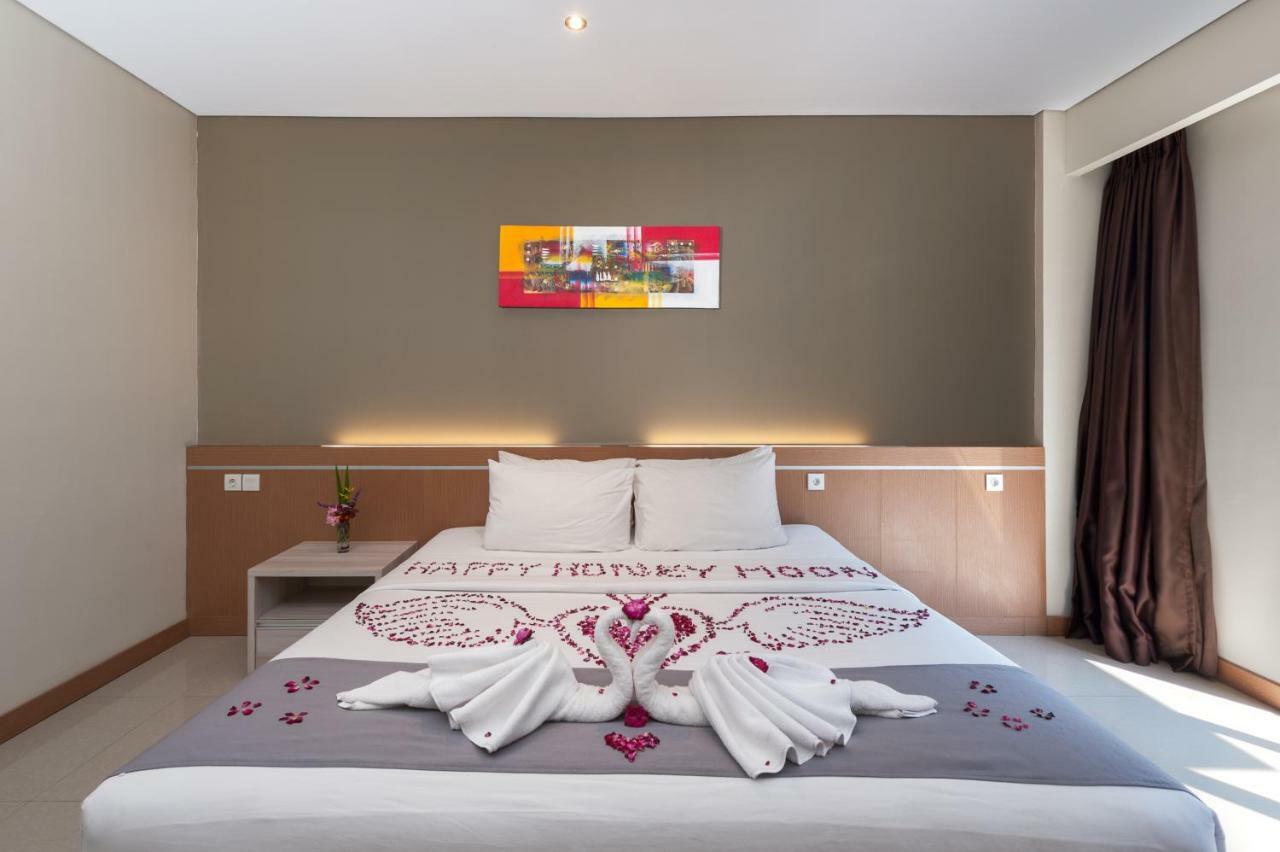 Nava Hotel Tawangmangu Kültér fotó
