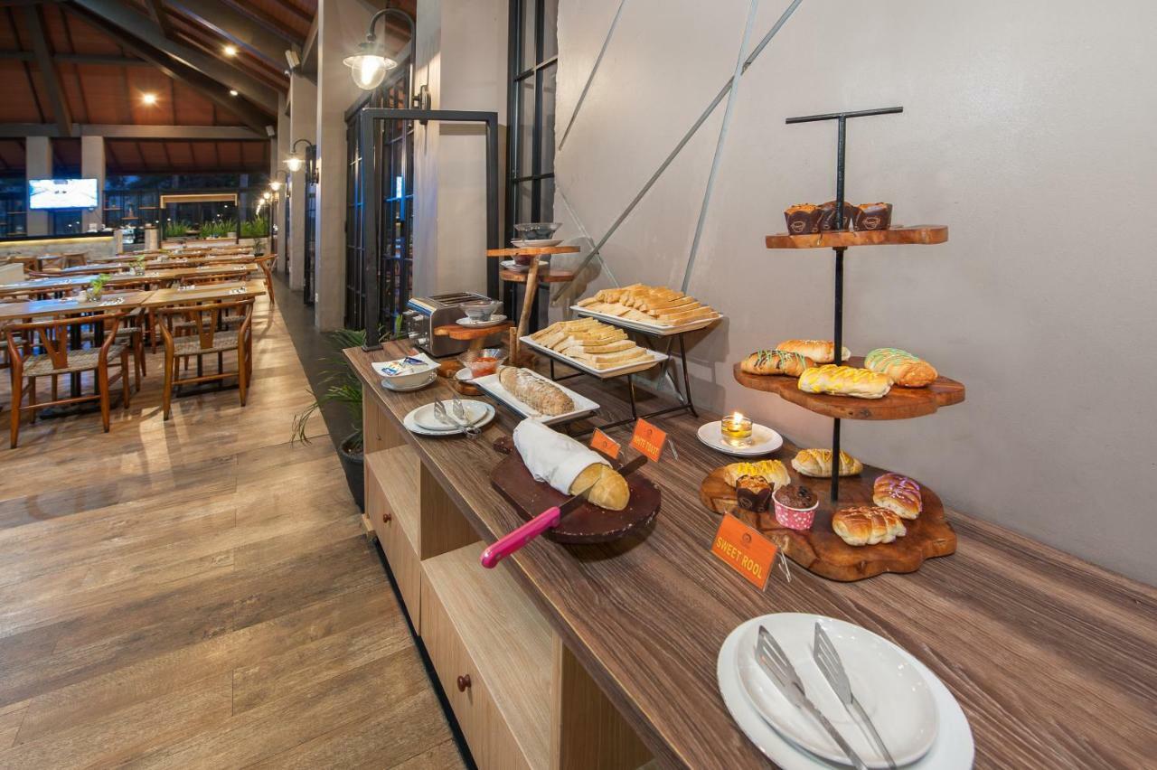 Nava Hotel Tawangmangu Kültér fotó